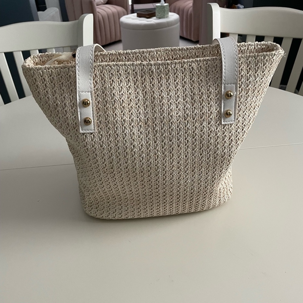 Lulla Collection Raffia Tote With Flowers - Picture 5 of 10